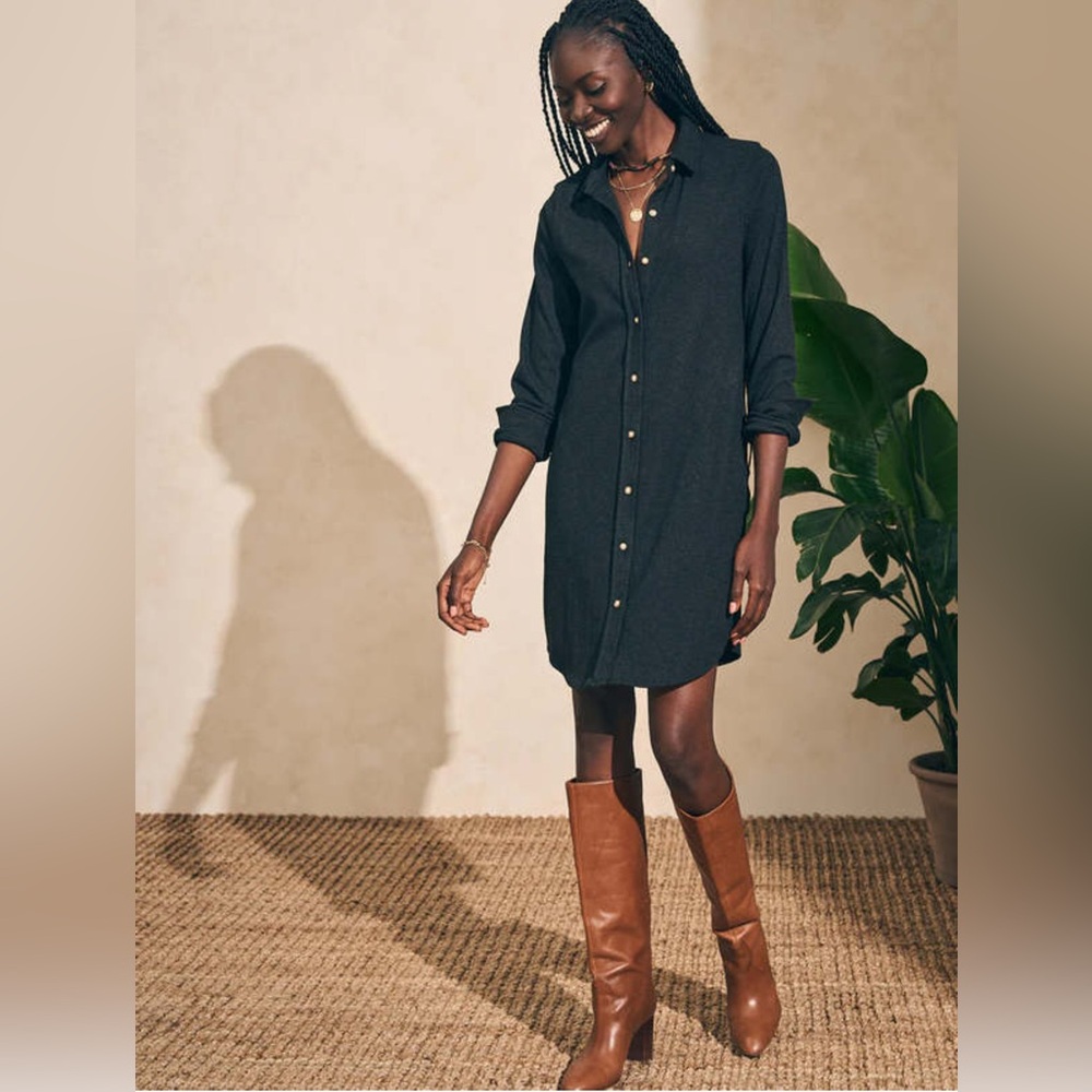 Faherty Legend Sweater Dress in Heathered Black